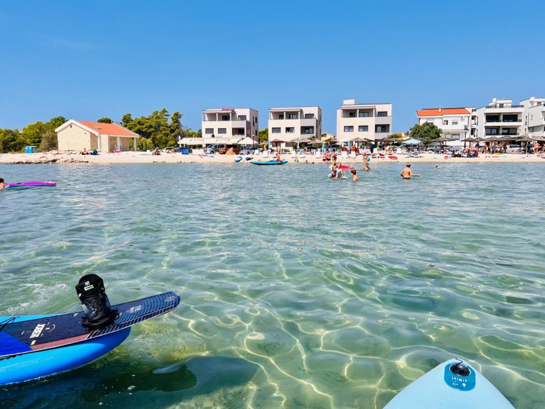 Apartments The Beach Resort Vir Exterior foto